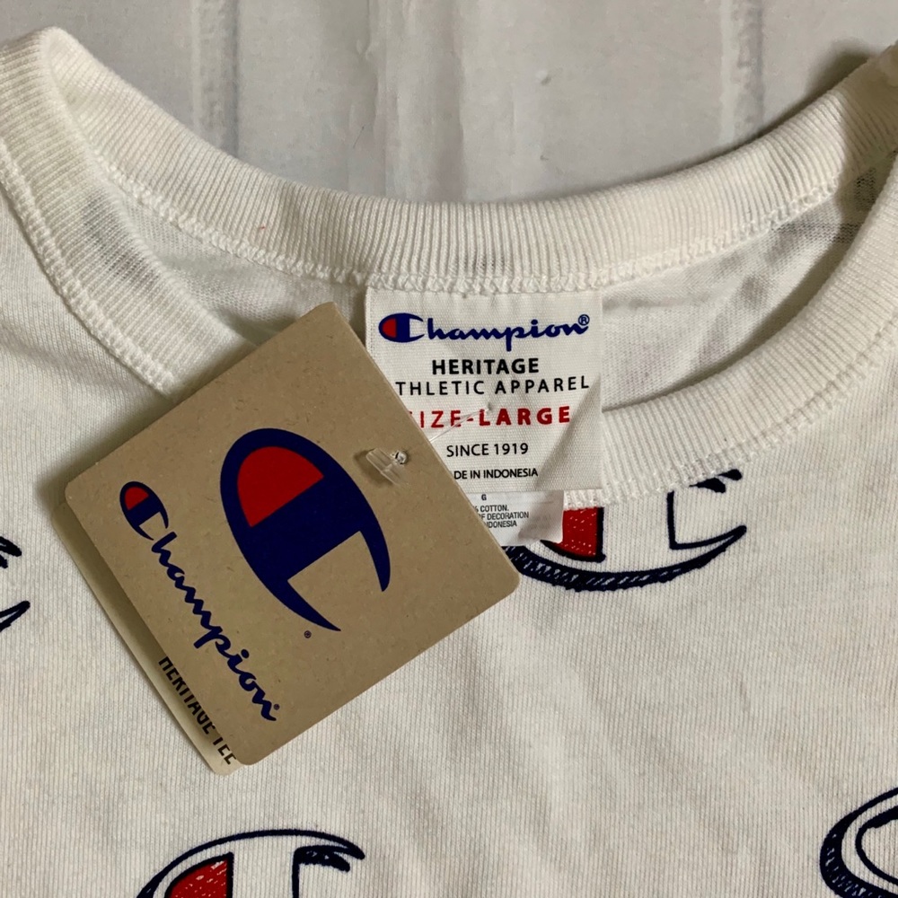 New Men’s Champion Heritage S/S Tee Shirt US Large - Picture 2 of 5